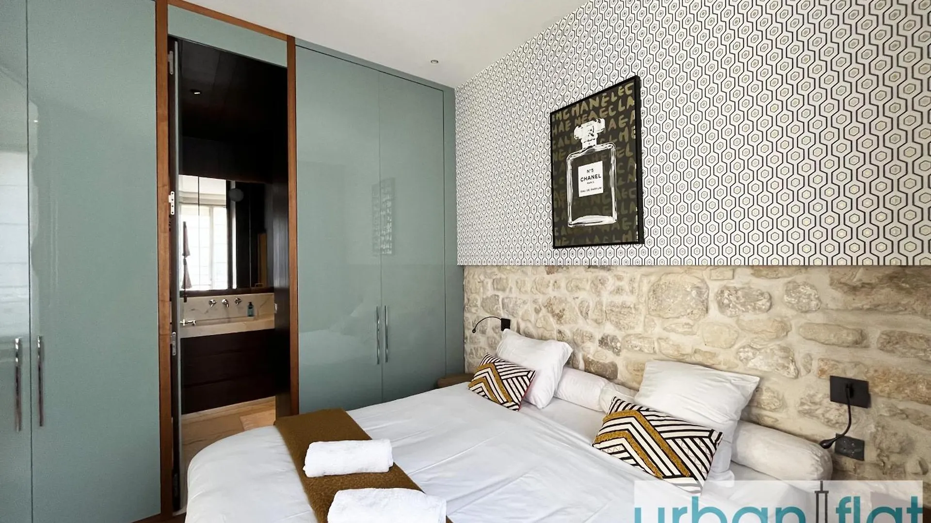 Apartament Urban Flat 155 - Luxury 2 Bedroom Flat In Paryż